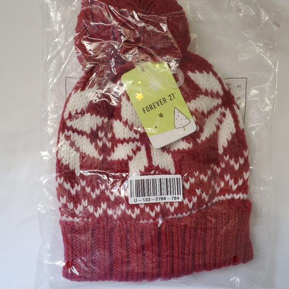 🧤NWT RED Beanie - Picture 2 of 2